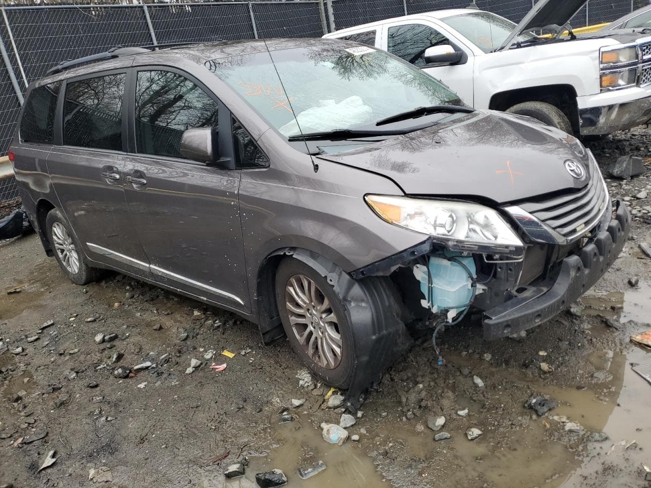 2013 Toyota Sienna Xle - foto 4