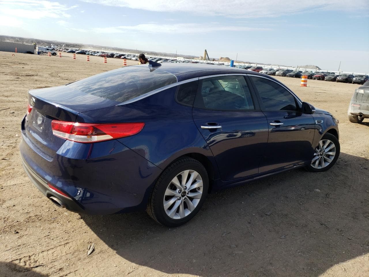 2017 Kia Optima Lx - foto 3