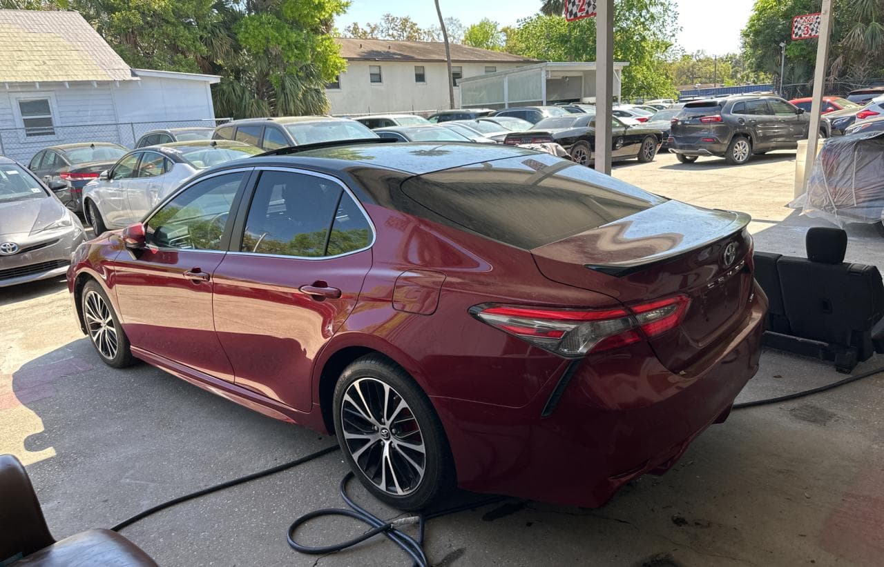 2018 Toyota Camry Se - foto 3