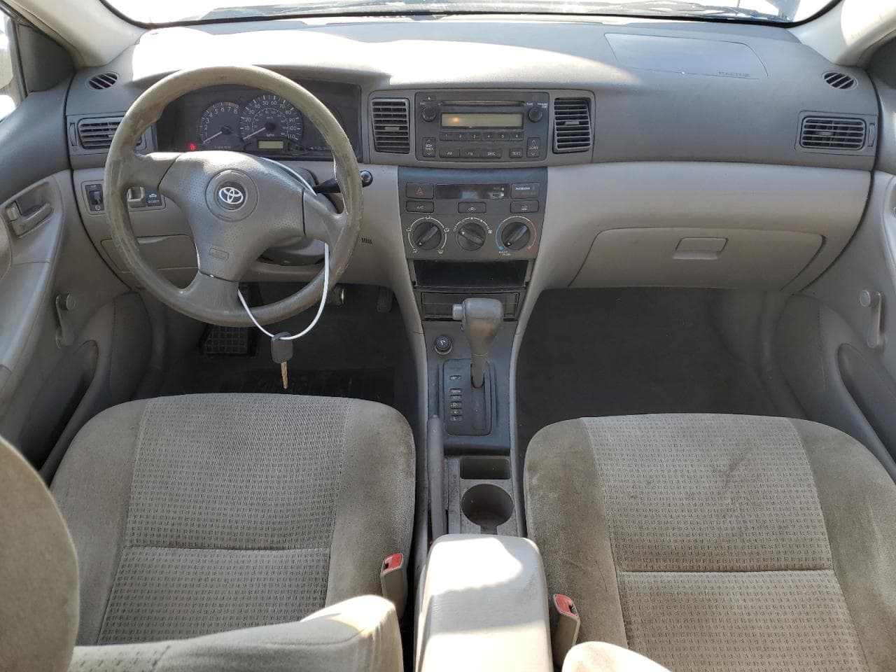 2005 Toyota Corolla Ce - foto 4