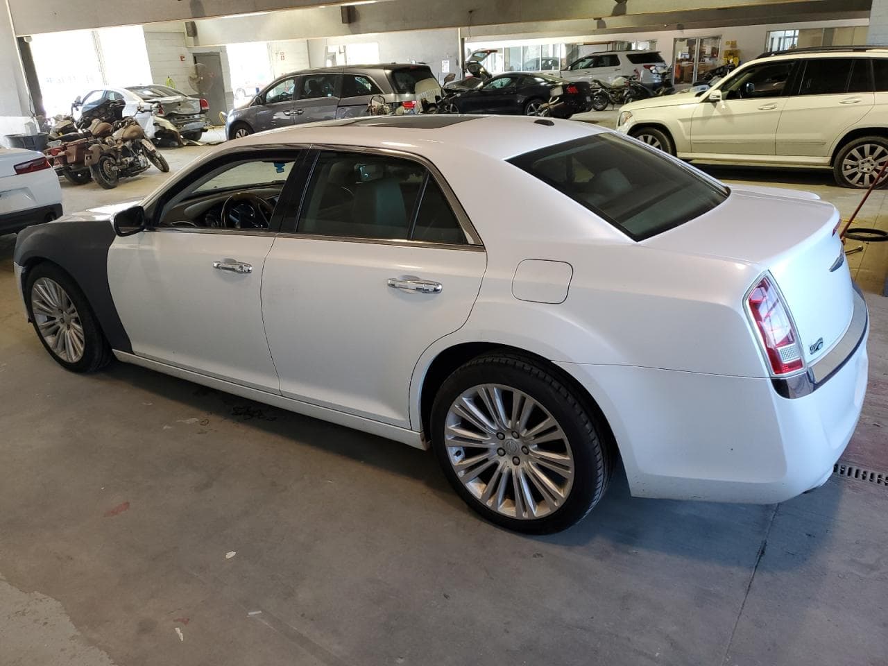 2012 Chrysler 300 Limited - foto 2