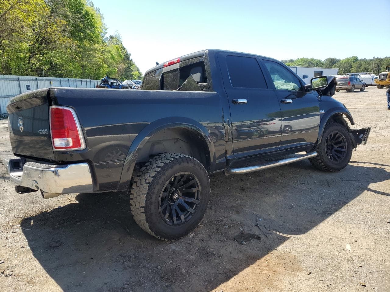 2017 Ram 1500 Laramie - foto 3