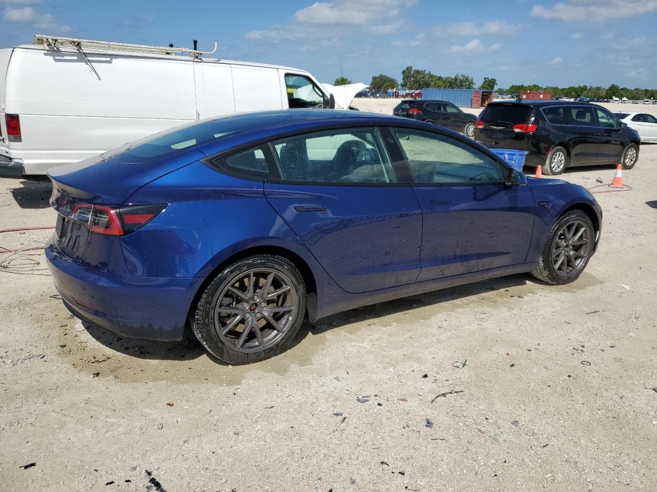 2023 Tesla Model 3 Rear-Wheel Drive - foto 3