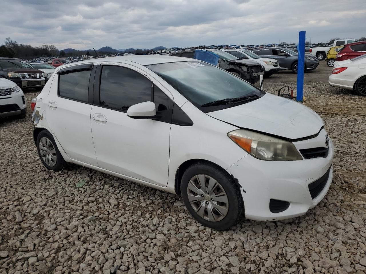 2014 Toyota Yaris - foto 4