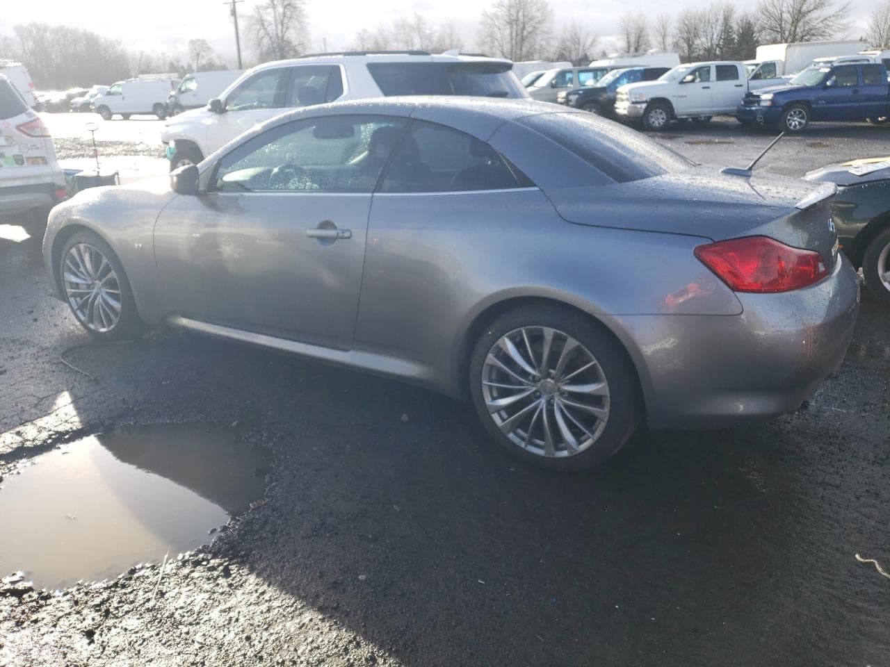 2015 Infiniti Q60 - foto 2