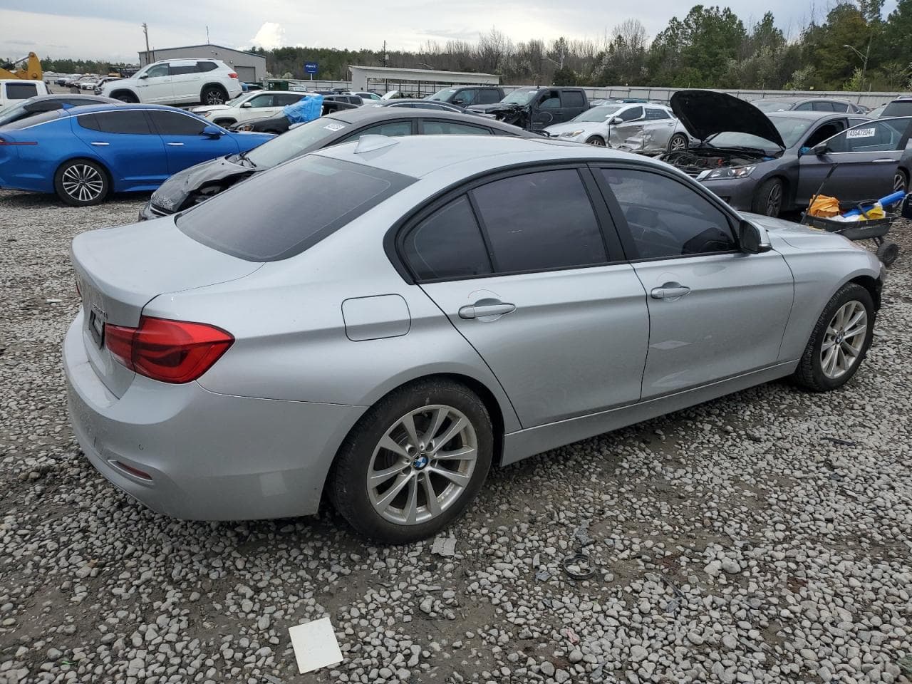 2017 BMW 320 I - foto 3