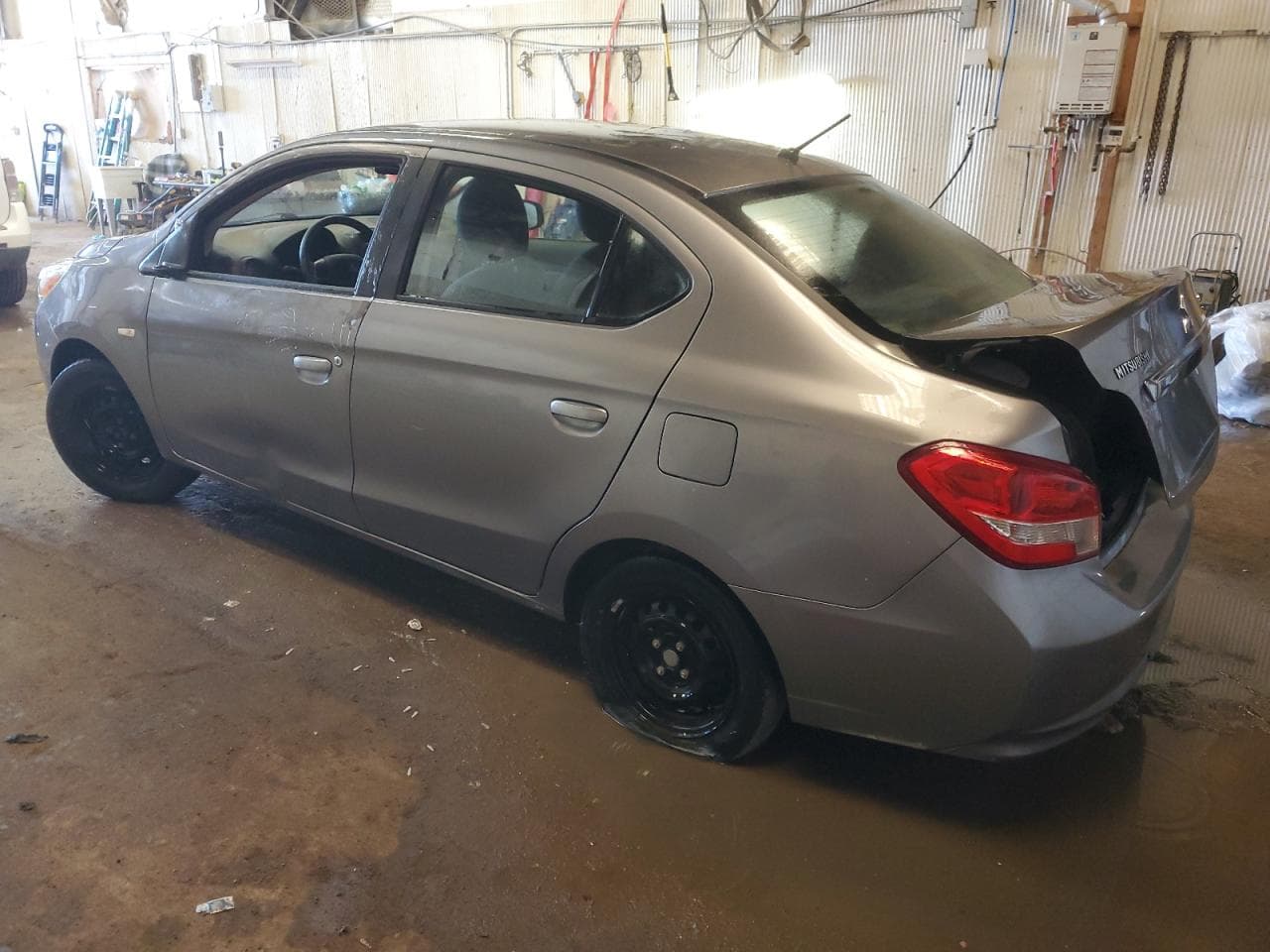 2017 Mitsubishi Mirage G4 Es - foto 2