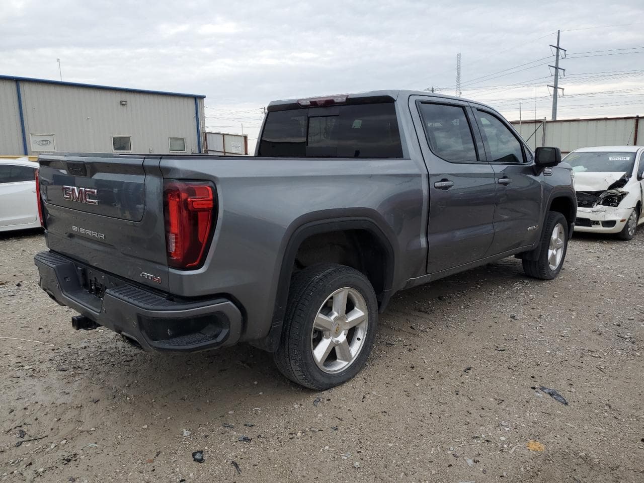 2021 GMC Sierra K1500 At4 - foto 3