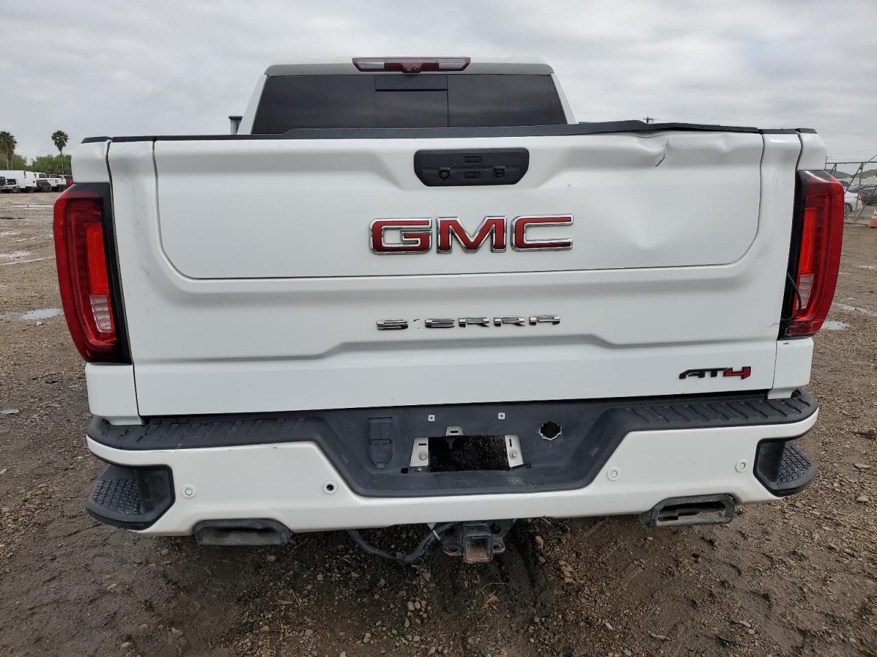2021 GMC Sierra K1500 At4 - foto 3