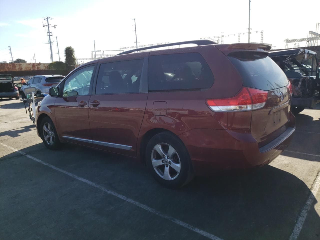2013 Toyota Sienna Le - foto 2