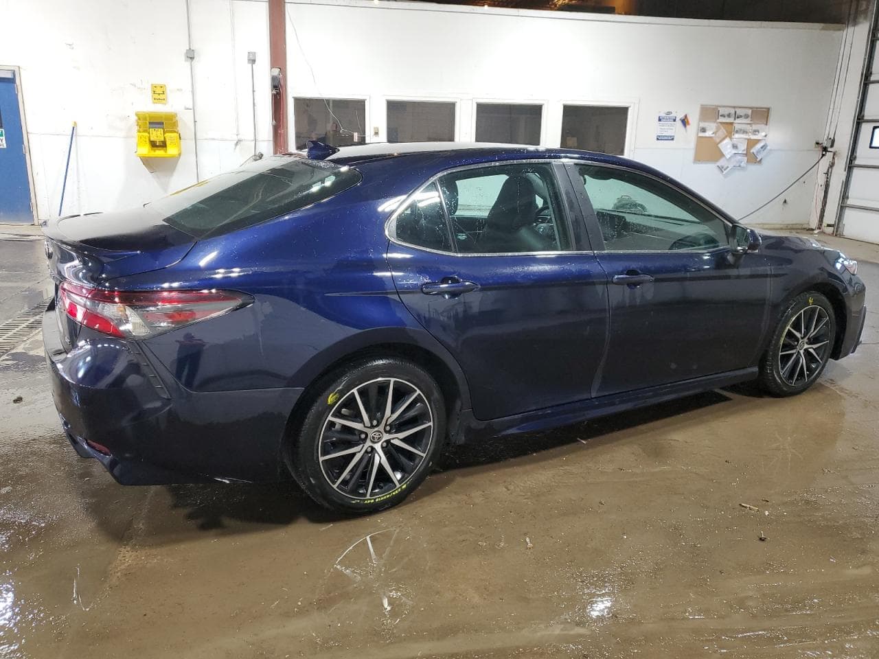 2022 Toyota Camry Se - foto 3