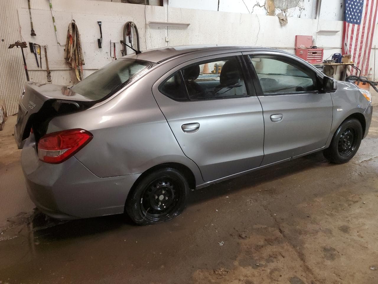 2017 Mitsubishi Mirage G4 Es - foto 3