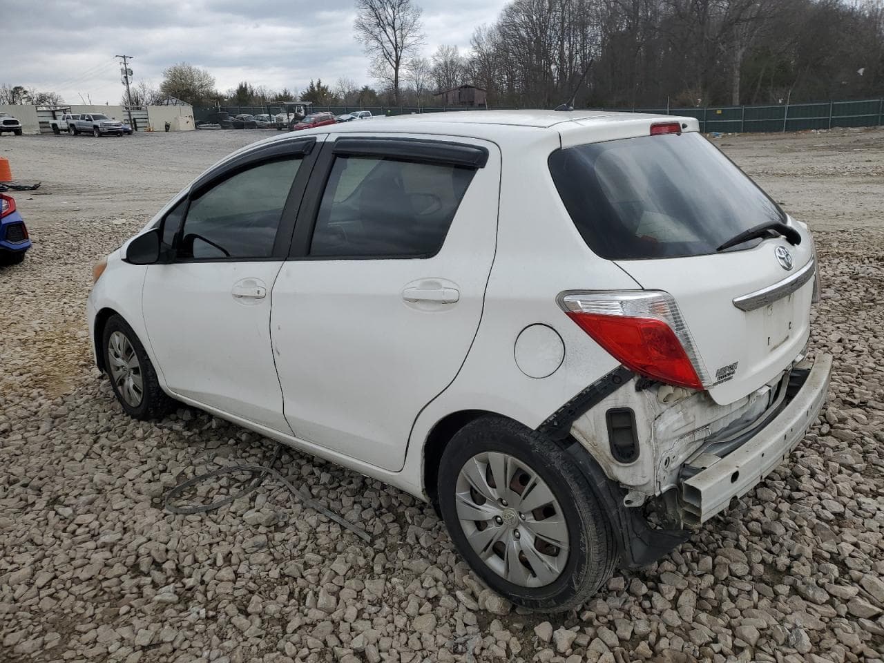 2014 Toyota Yaris - foto 2