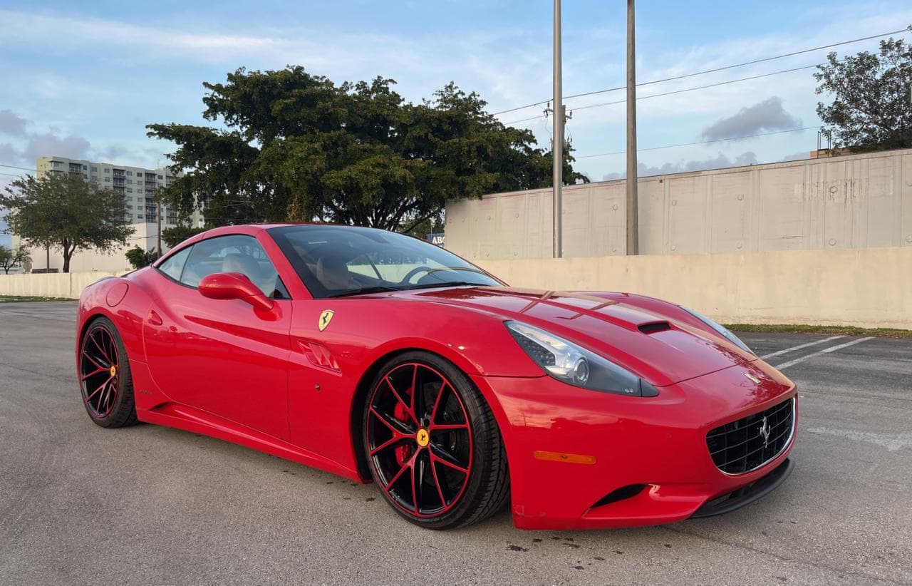 2012 Ferrari California z USA