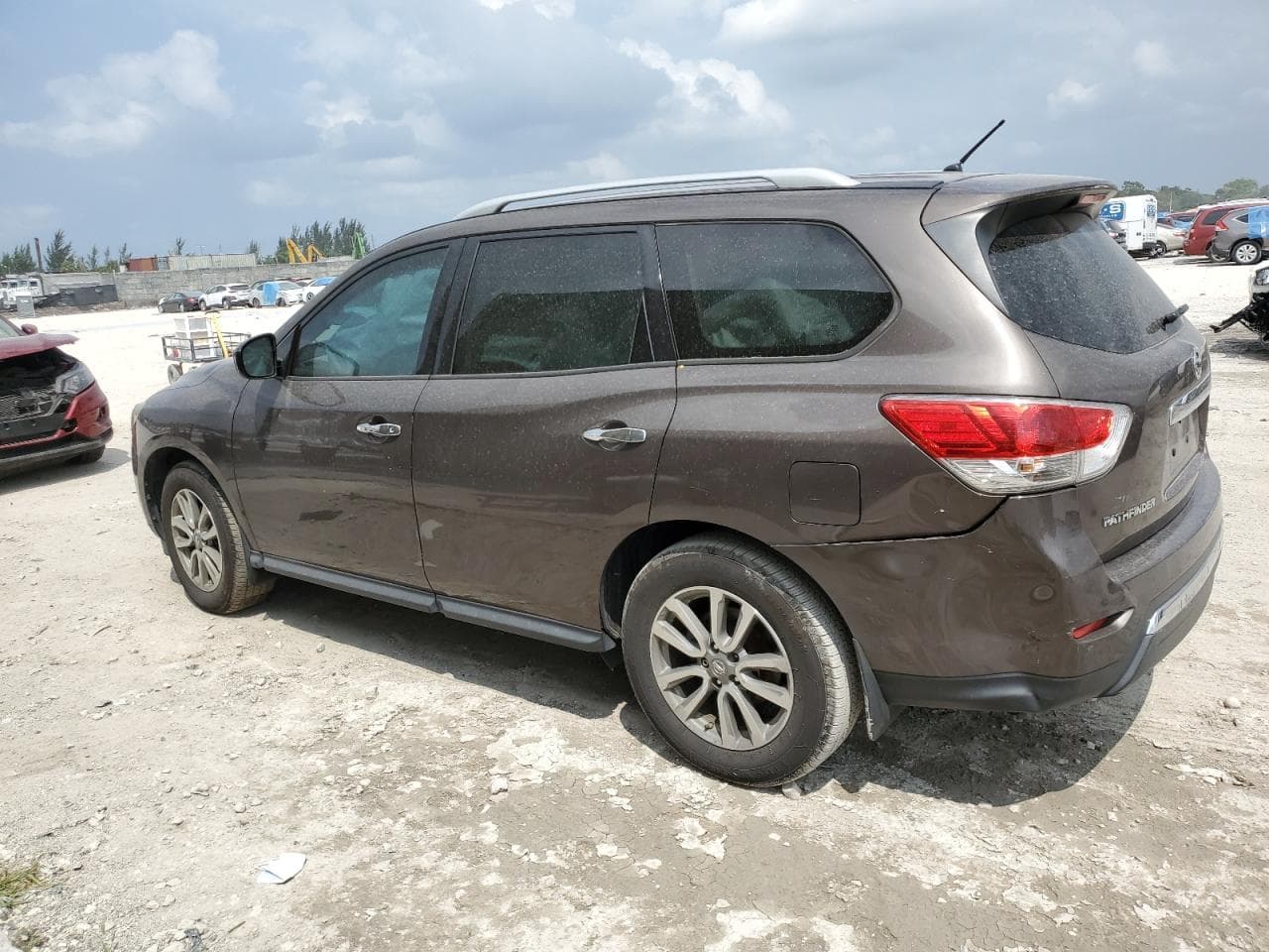 2016 Nissan Pathfinder S - foto 2