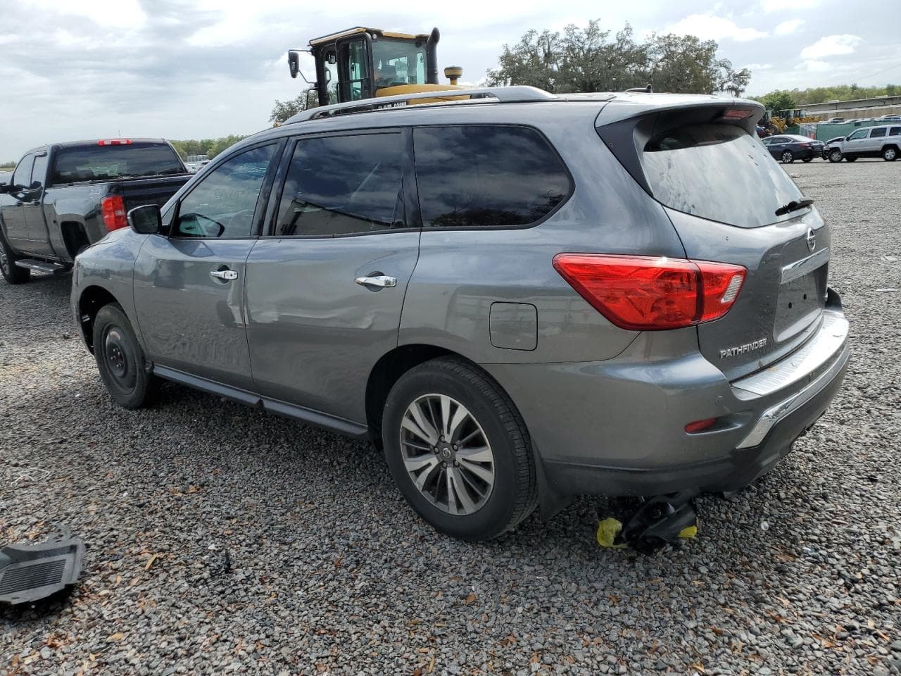 2017 Nissan Pathfinder Sv - foto 2