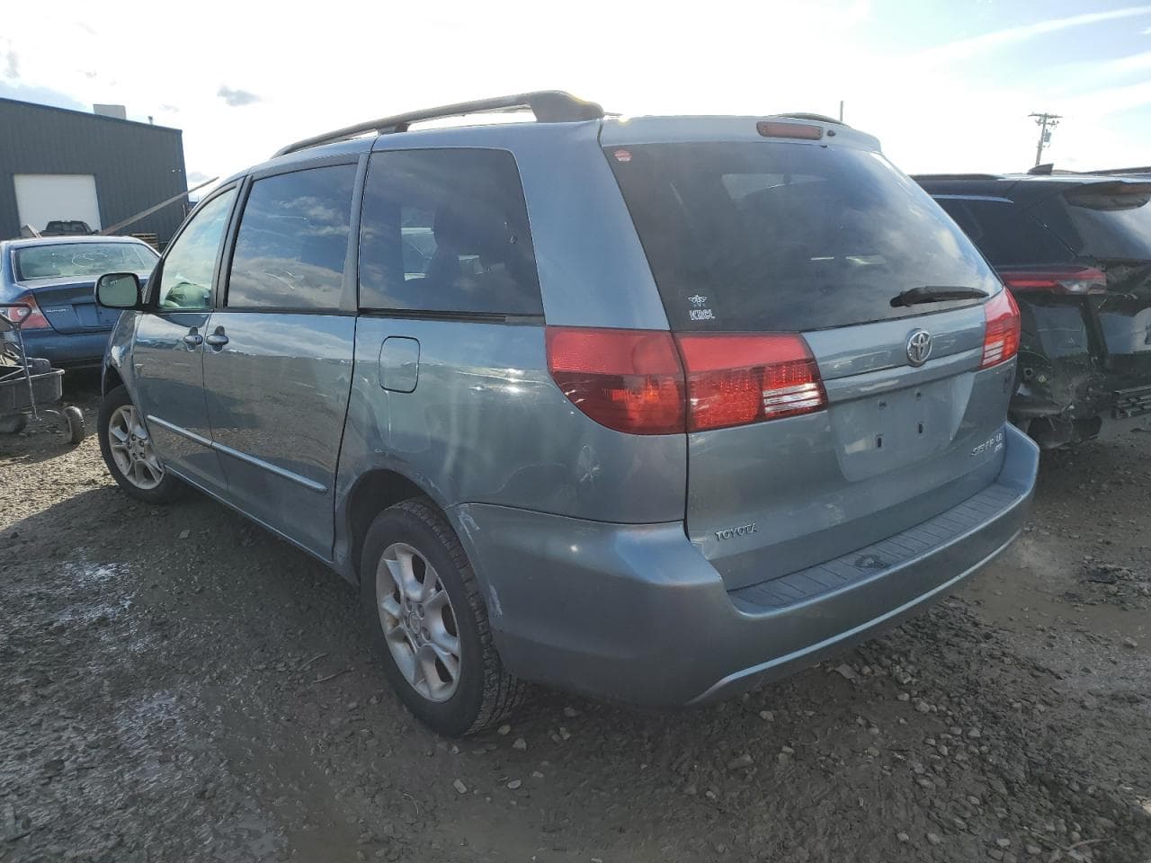 2004 Toyota Sienna Le - foto 2
