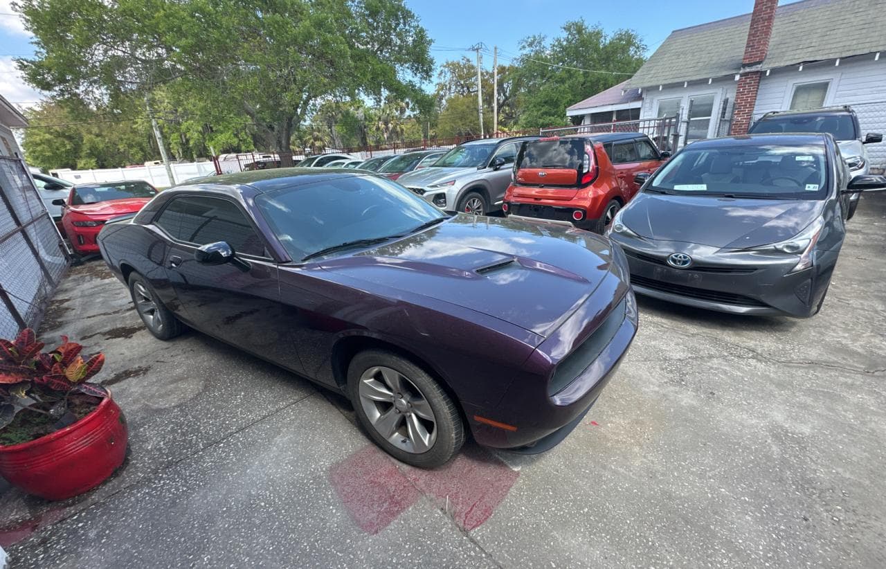 2021 Dodge Challenger Sxt