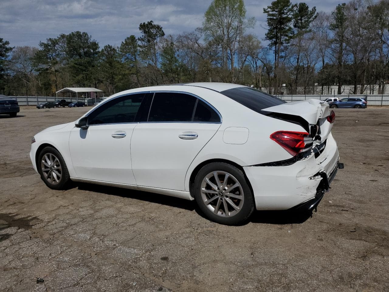 2019 Mercedes-Benz A 220 - foto 2
