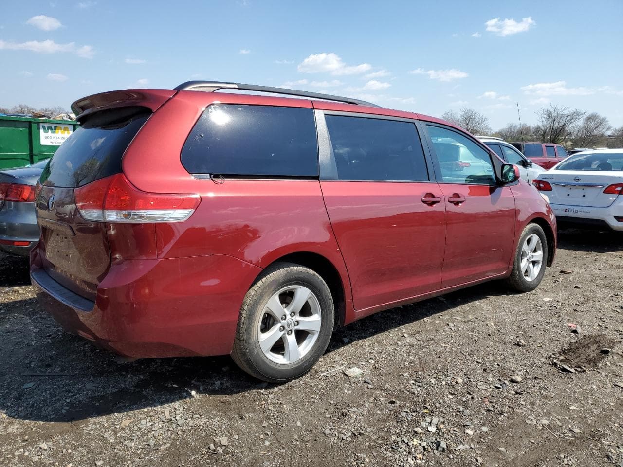 2013 Toyota Sienna Le - foto 3