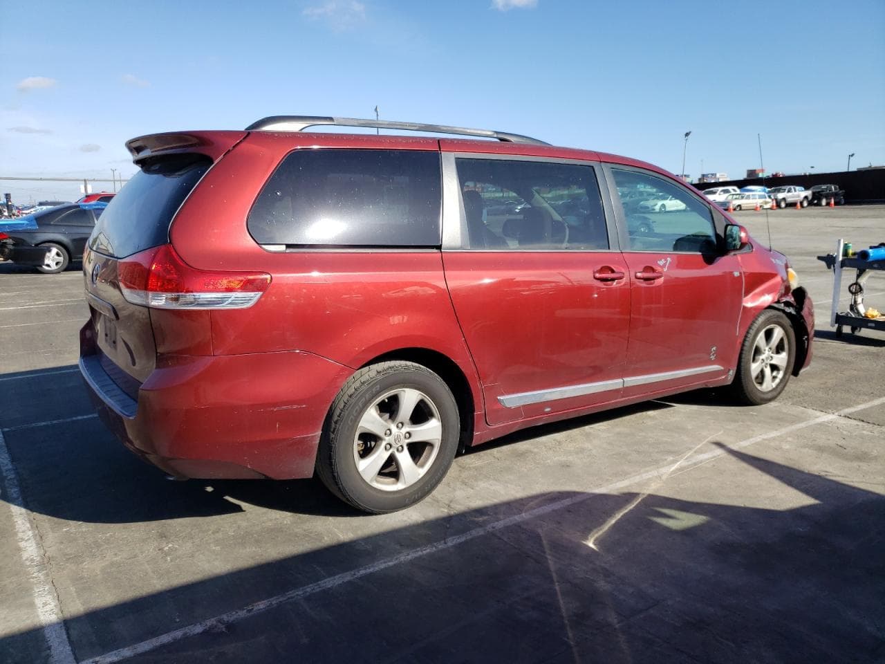 2013 Toyota Sienna Le - foto 3