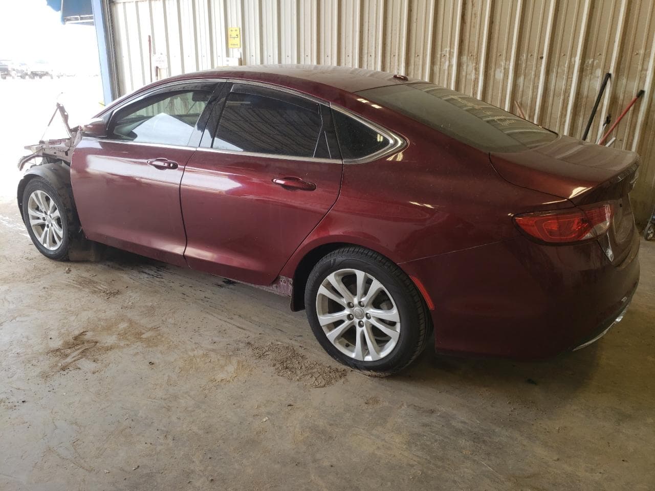 2015 Chrysler 200 Limited - foto 2