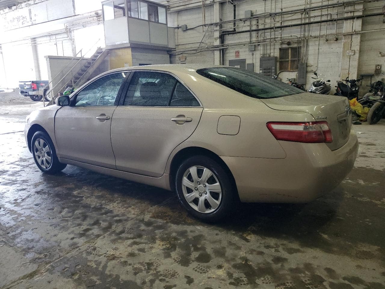 2007 Toyota Camry Le - foto 2