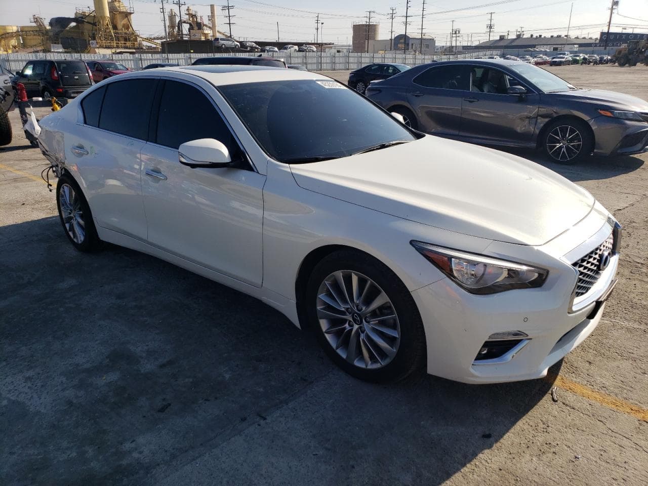 2021 Infiniti Q50 - foto 4