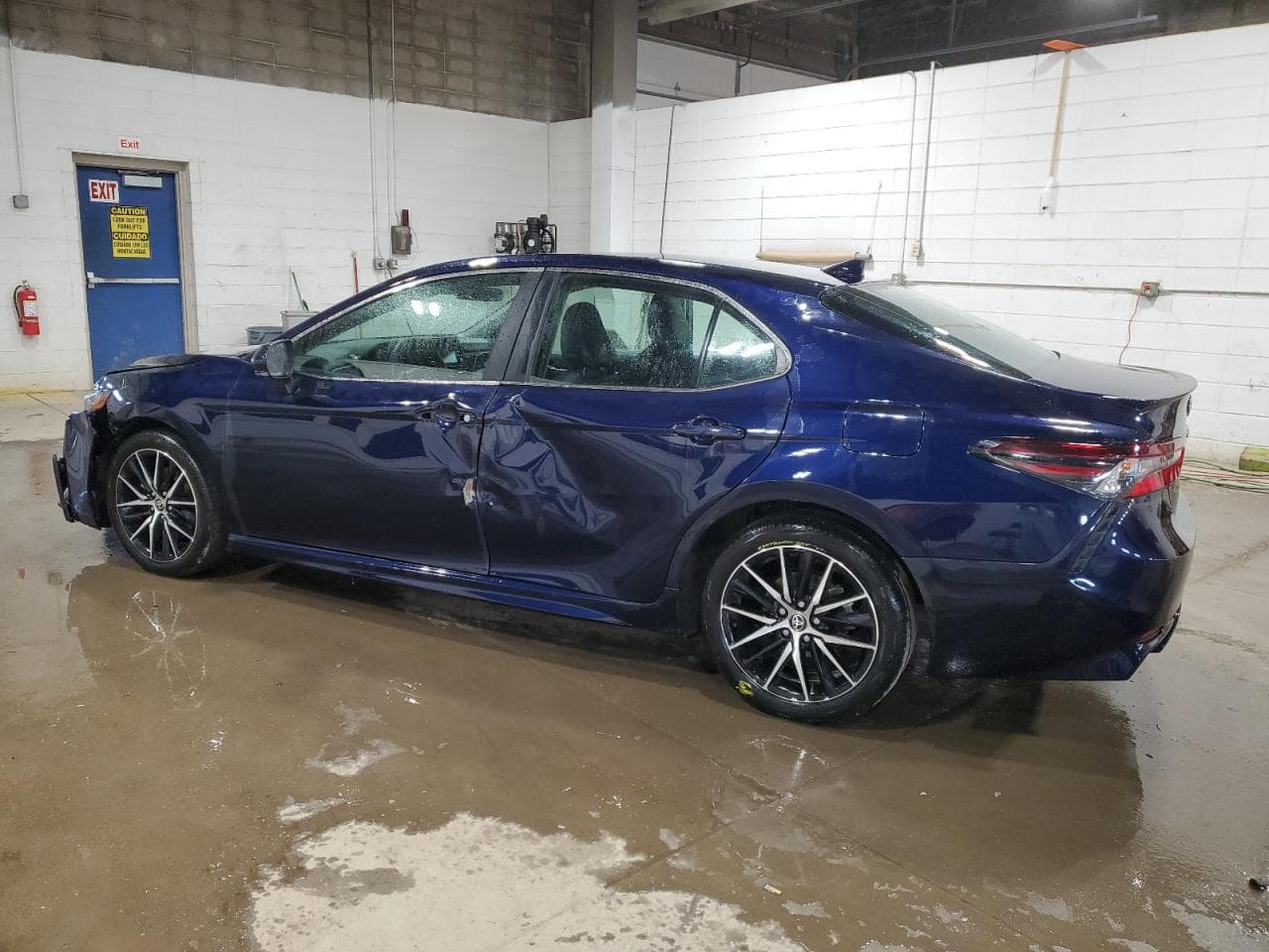 2022 Toyota Camry Se - foto 2