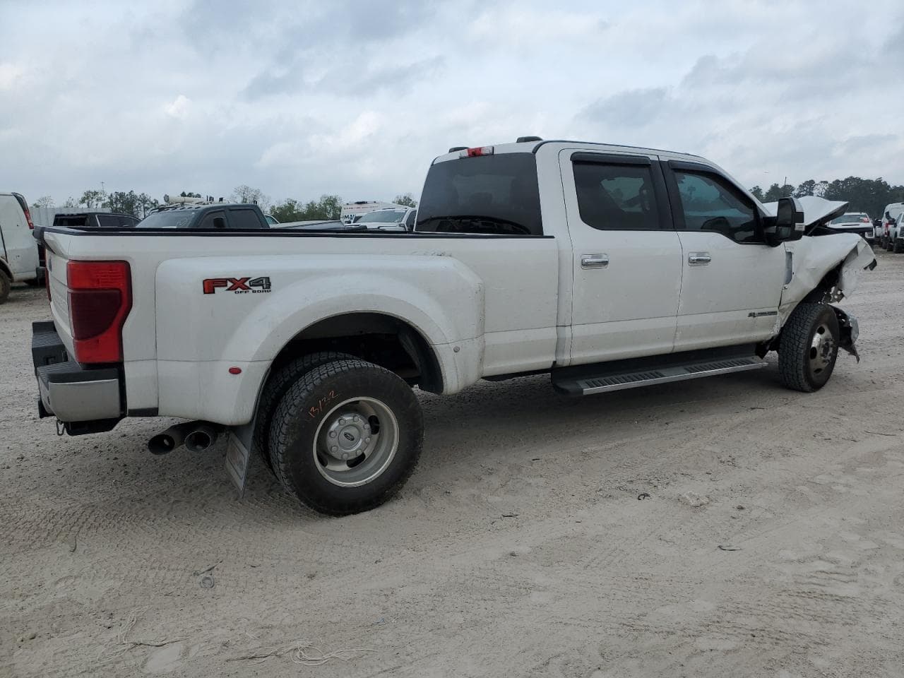 2020 Ford F350 Super Duty - foto 3