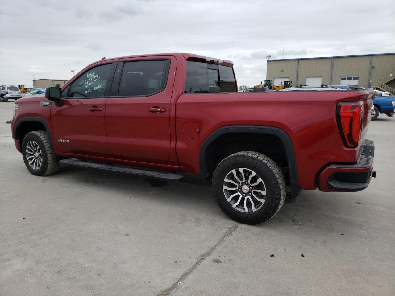 2020 GMC Sierra K1500 At4 - foto 2