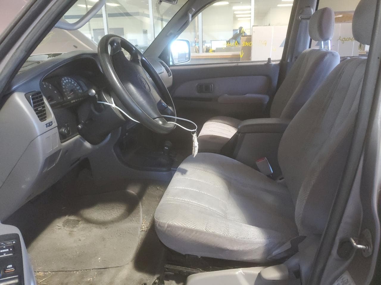 2001 Toyota 4Runner Sr5 V6 - foto 2