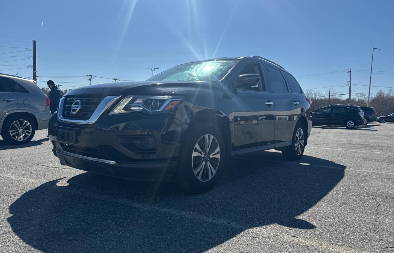 2017 Nissan Pathfinder S - foto 2
