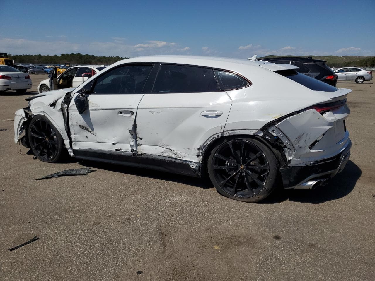 2019 Lamborghini Urus - foto 2