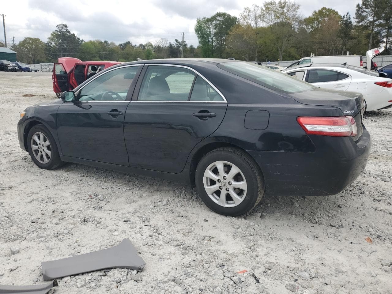 2011 Toyota Camry Base - foto 2