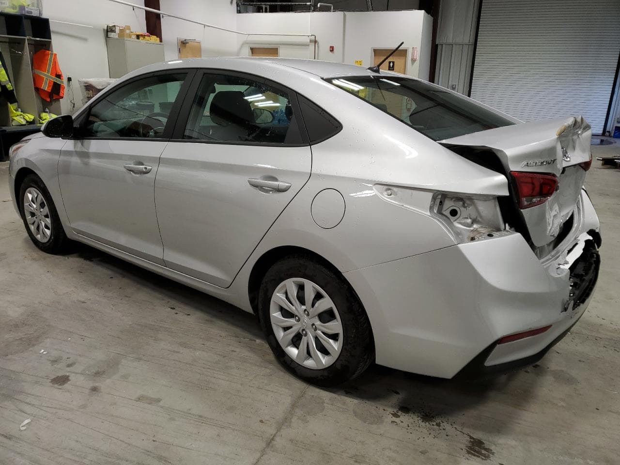 2021 Hyundai Accent Se - foto 2