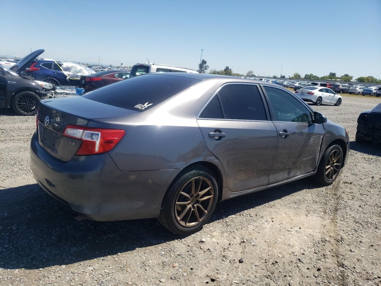 2014 Toyota Camry L - foto 3