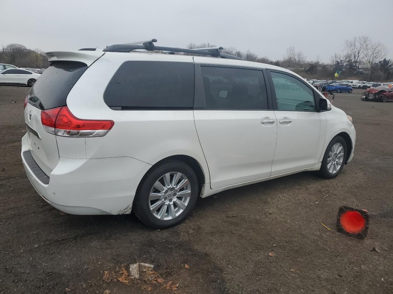 2013 Toyota Sienna Xle - foto 3