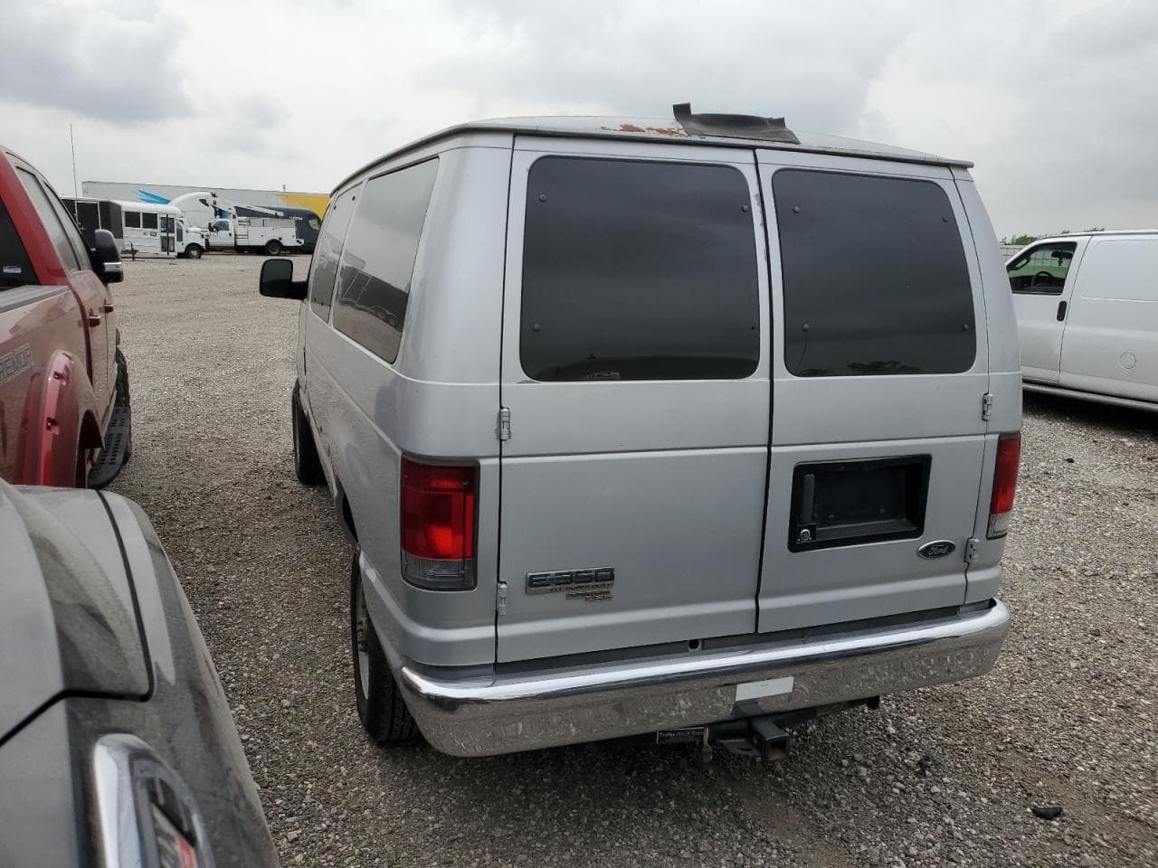 2007 Ford Econoline E350 Super Duty Wagon - foto 2