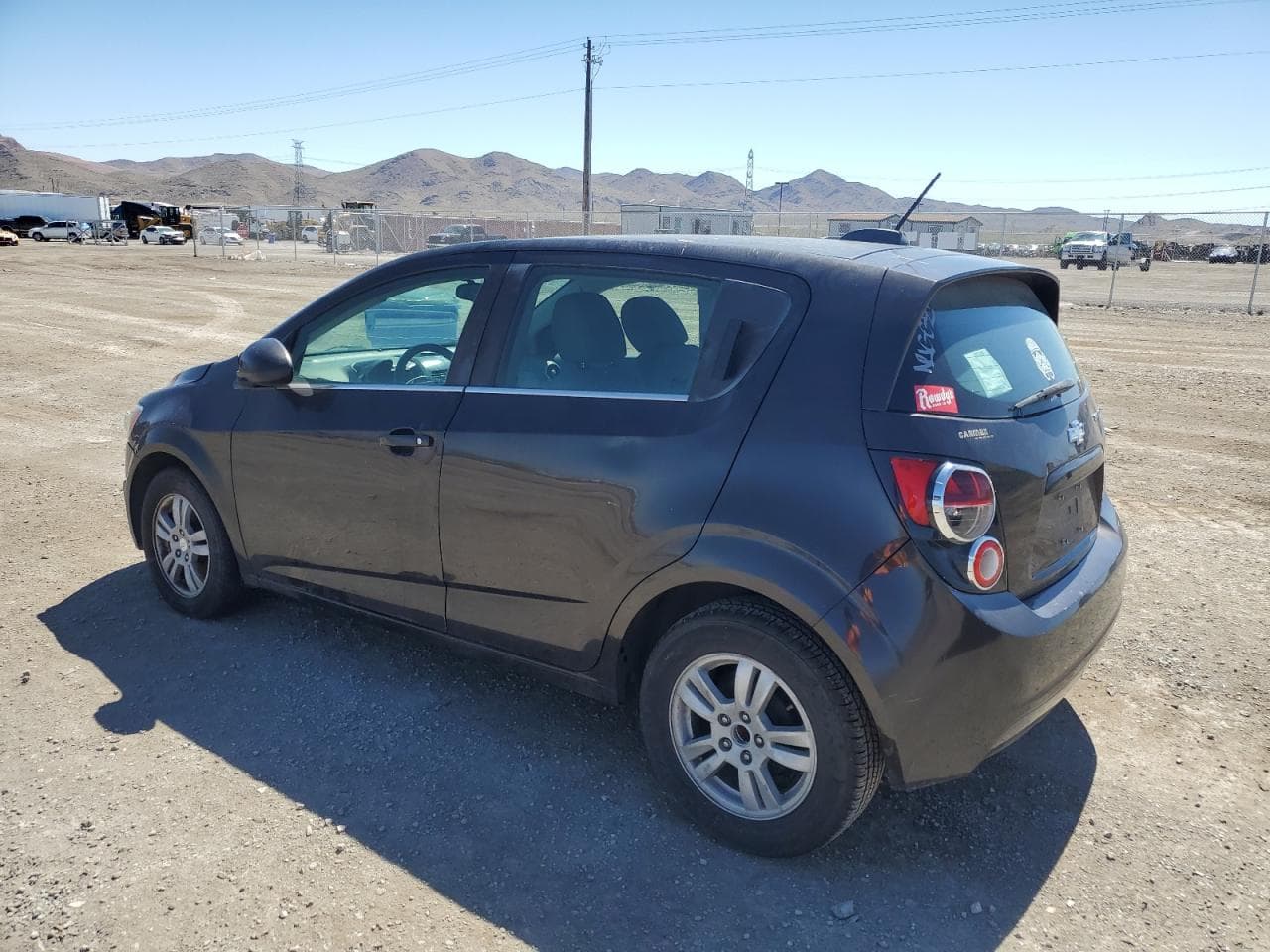 2015 Chevrolet Sonic Lt - foto 2