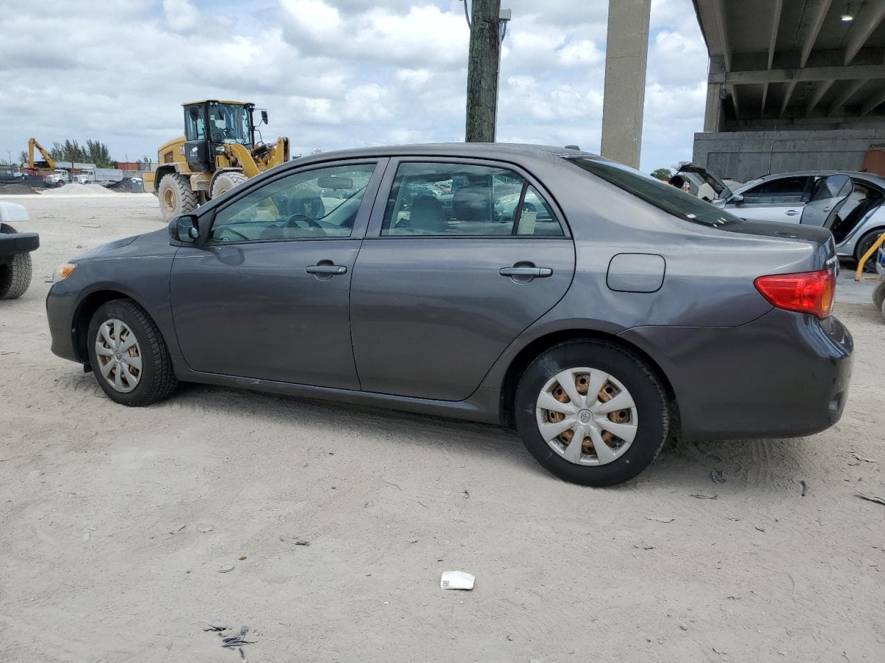 2010 Toyota Corolla Le - foto 2