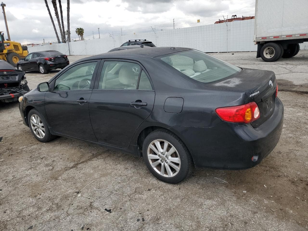 2009 Toyota Corolla Le - foto 2