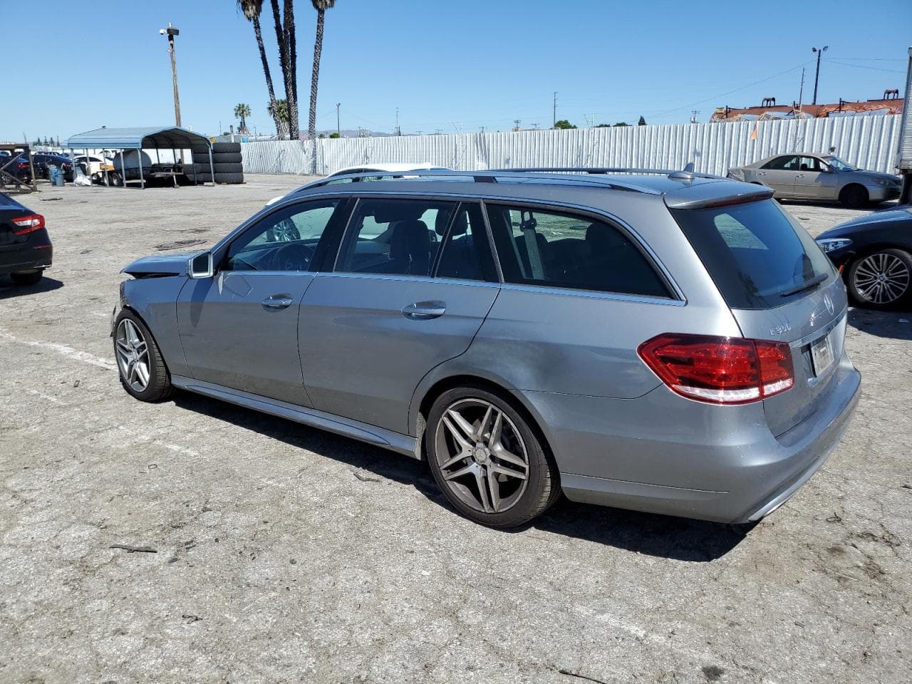 2015 Mercedes-Benz E 350 4Matic - foto 2