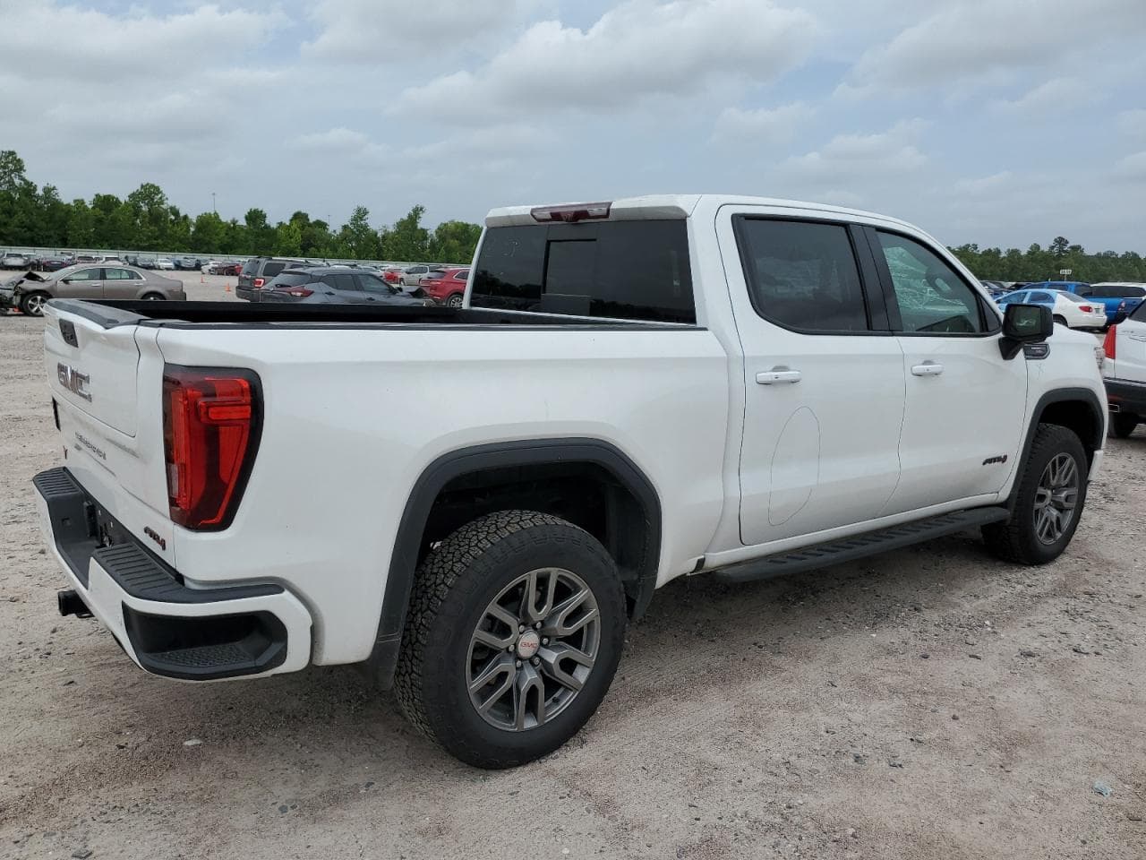 2021 GMC Sierra K1500 At4 - foto 3