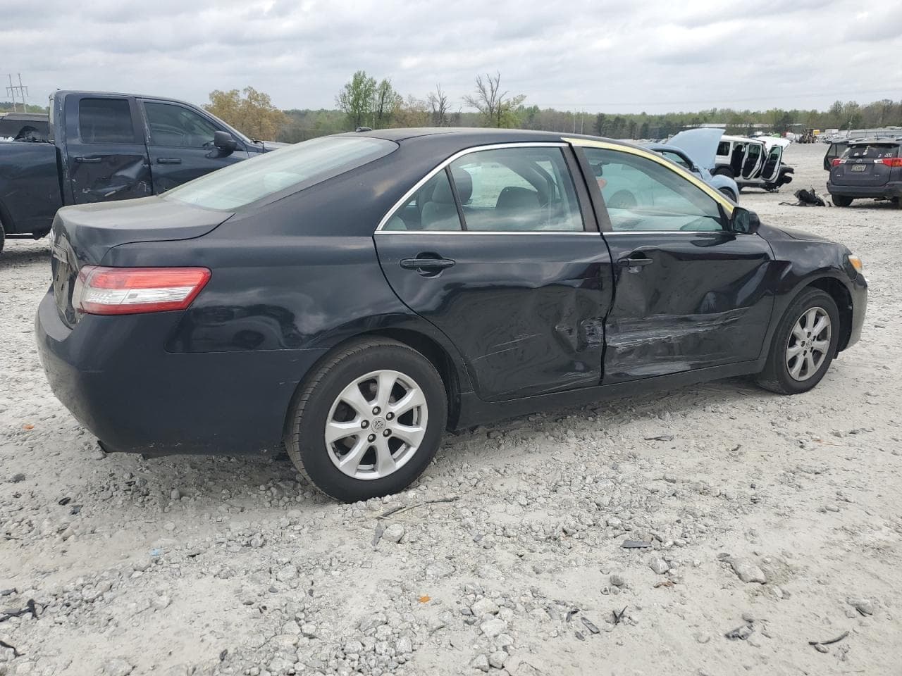 2011 Toyota Camry Base - foto 3