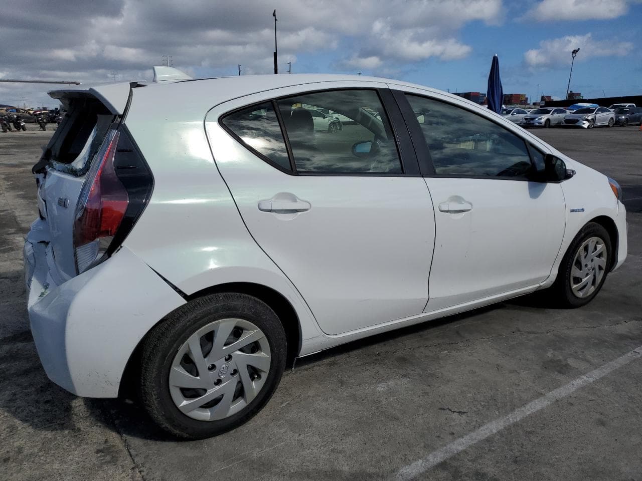 2015 Toyota Prius C - foto 3