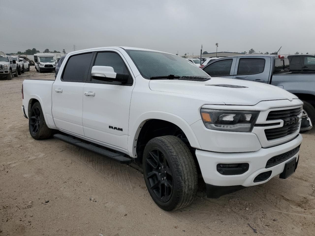 2020 Ram 1500 Laramie - foto 4