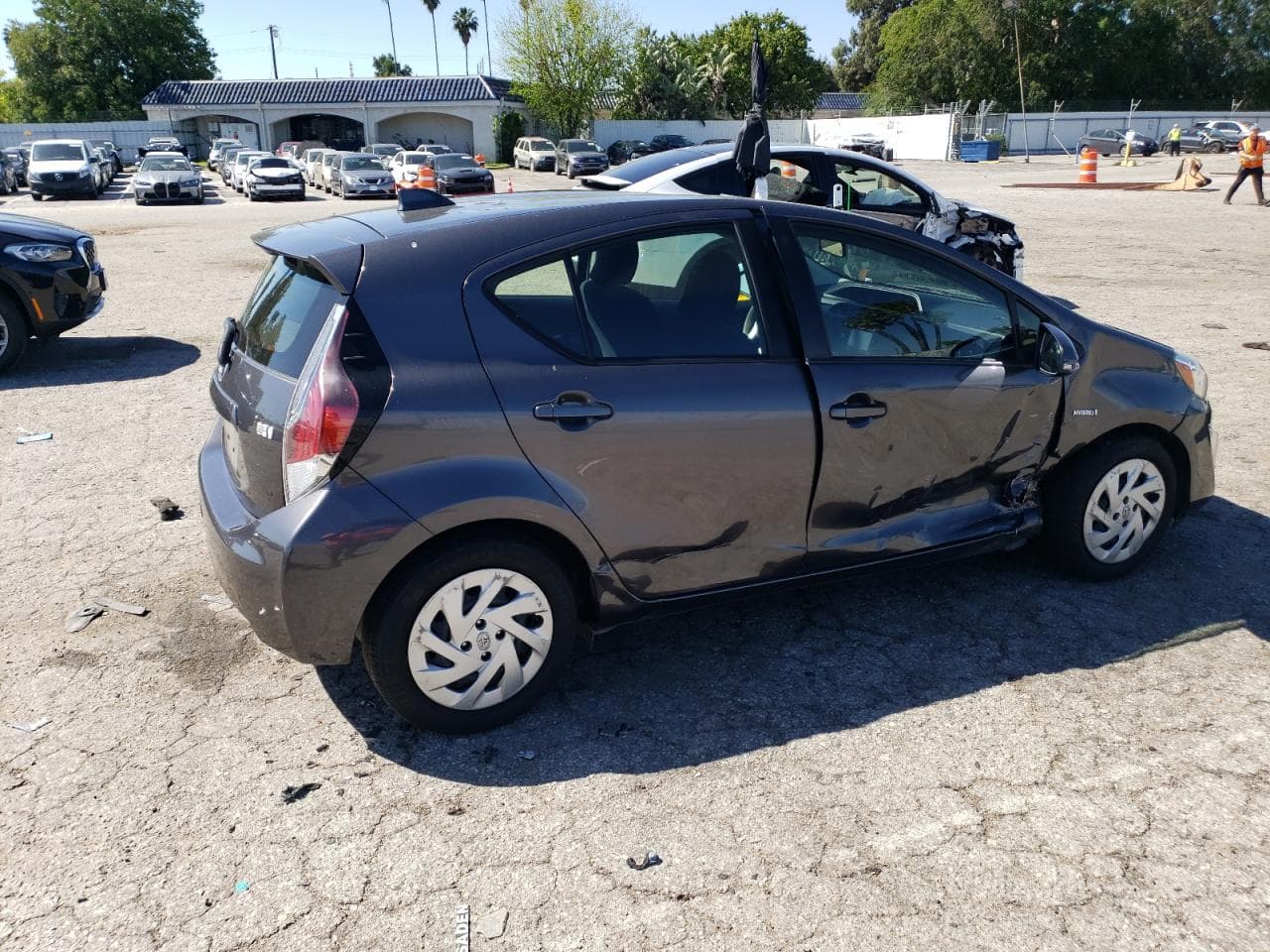 2016 Toyota Prius C Two - foto 3
