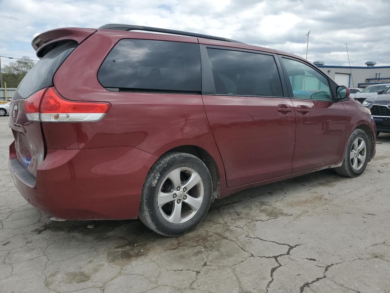 2013 Toyota Sienna Le - foto 3