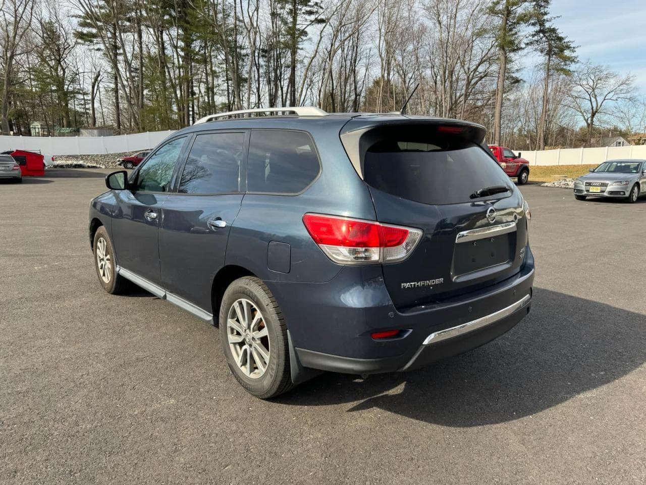 2014 Nissan Pathfinder Sv - foto 2